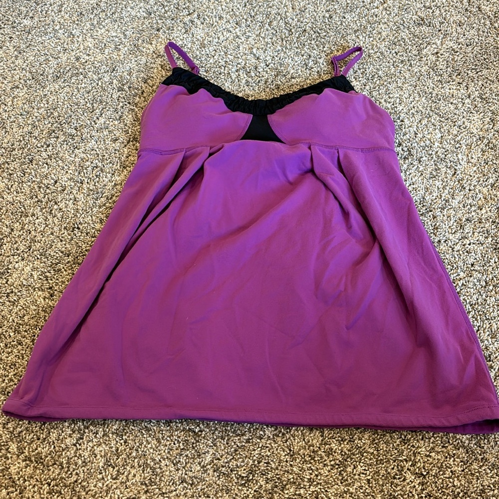 Women’s lululemon top